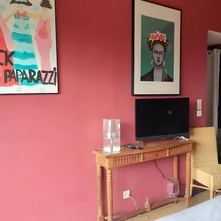 La Maison De Kat Lamothe-Capdeville